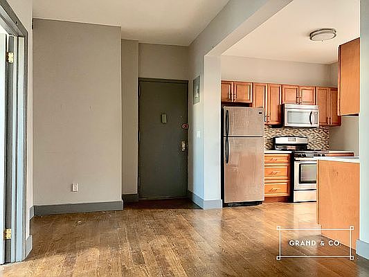 2nd image of 1254 Union St APT 3D