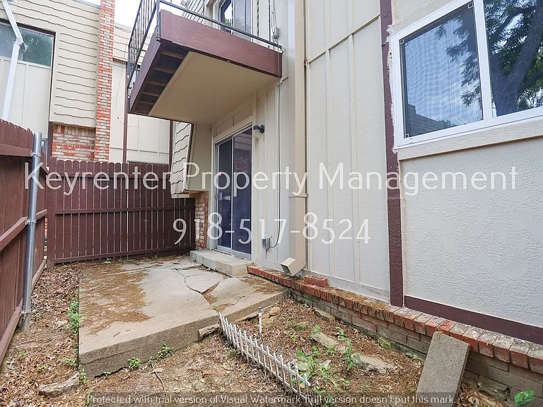 4329 E 68th St #507 — Photo 17
