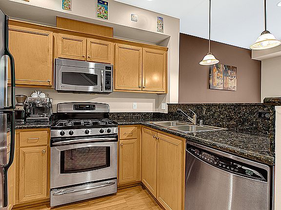 4th image of 21316 SE 42nd Pl #21316