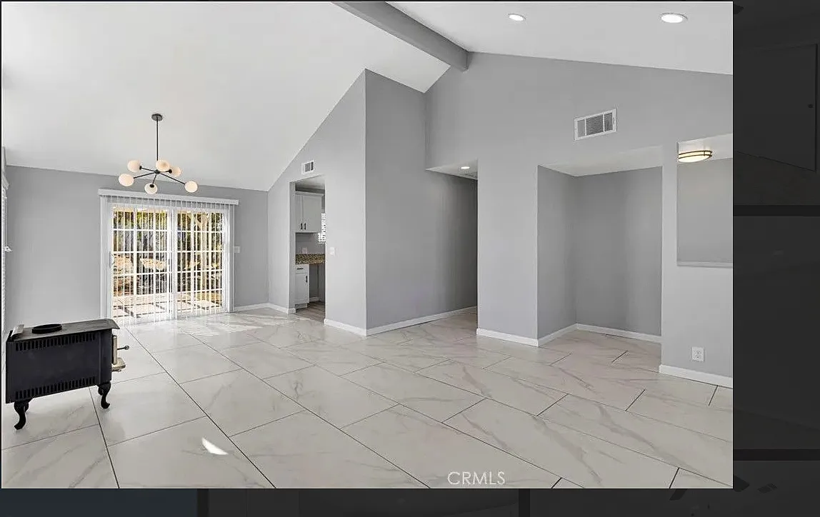 2 bed, 1025 sqft, $2,000 — Photo 2
