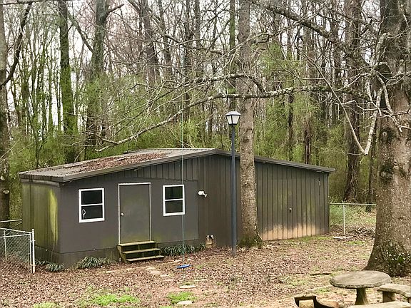 3rd image of 80 S Lake Dr