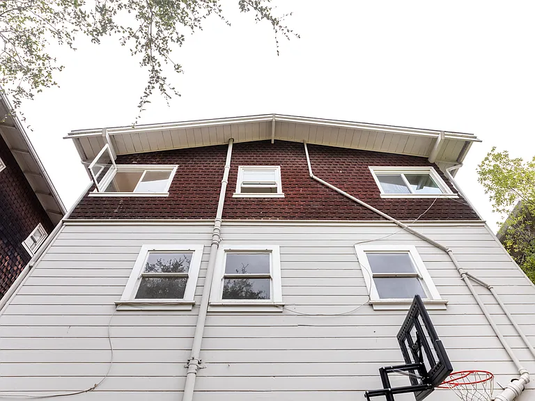 373 Moraga Ave — Photo 56