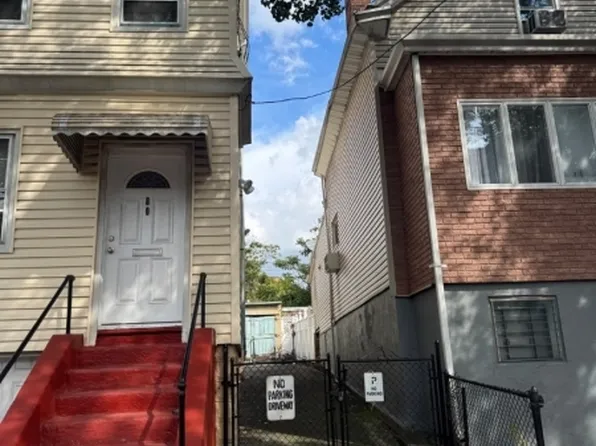 80 Mcadoo Ave #2, Jersey City, NJ 07305