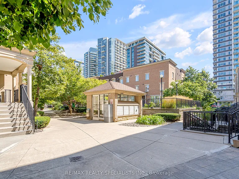 54 E Liberty St #1013 — Photo 37