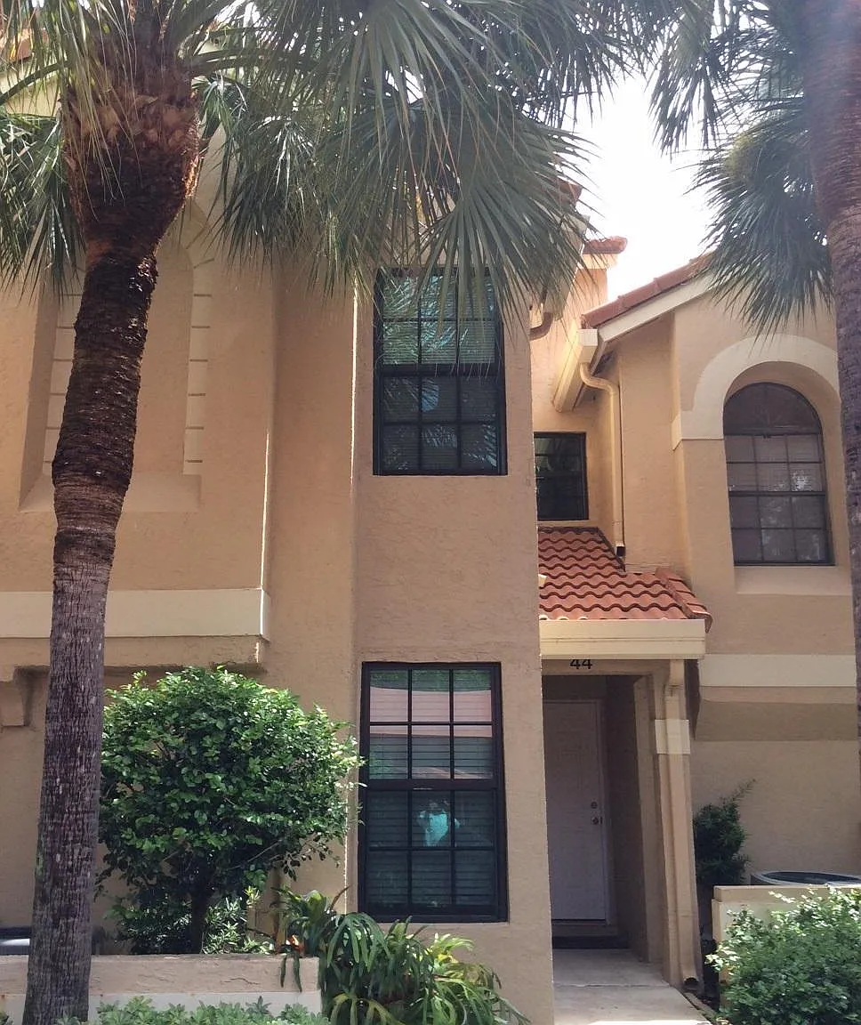 3 bed, 3.0 bath, 1514 sqft, $4,500 — Photo 2