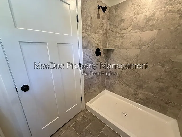 387 Forest Grove Rd — Photo 33
