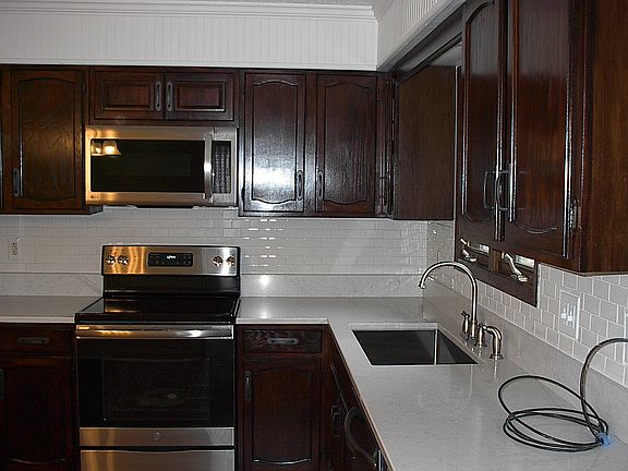 2nd image of 4595 Apple Valley Dr