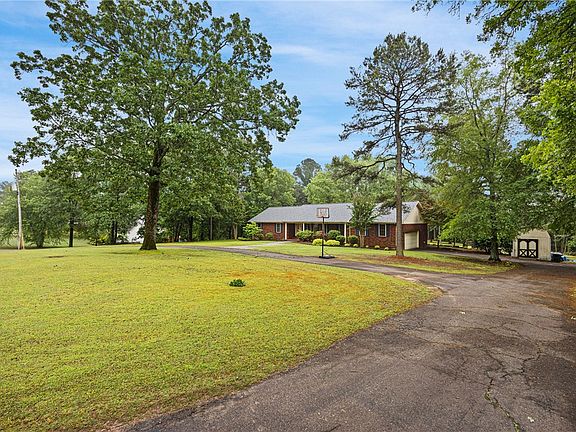 2nd image of 333 Richland Cir