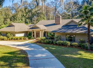 37 Willow Oak Rd W, Hilton Head Island, SC 29928