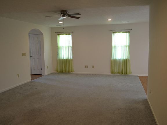 5th image of 5486 Windsor Ct