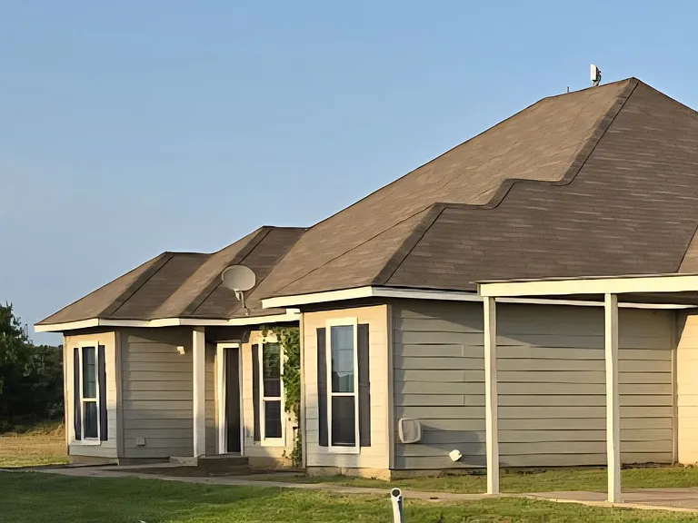 129-131 Collett Ct — Photo 10
