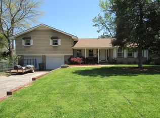 238 McCallie Dr, Tunnel Hill, GA 30755