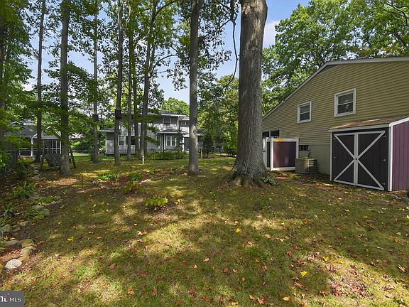 4th image of 1252 Creek Dr