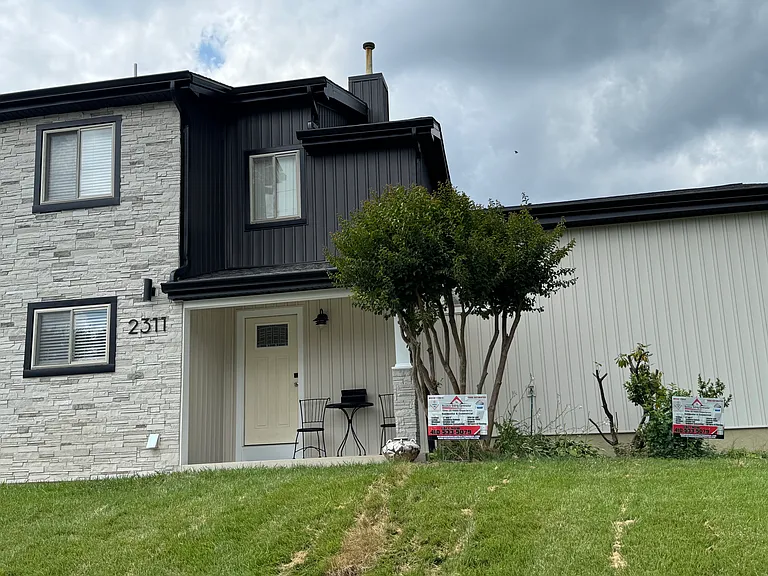 2311 Rockland Ave — Photo 34
