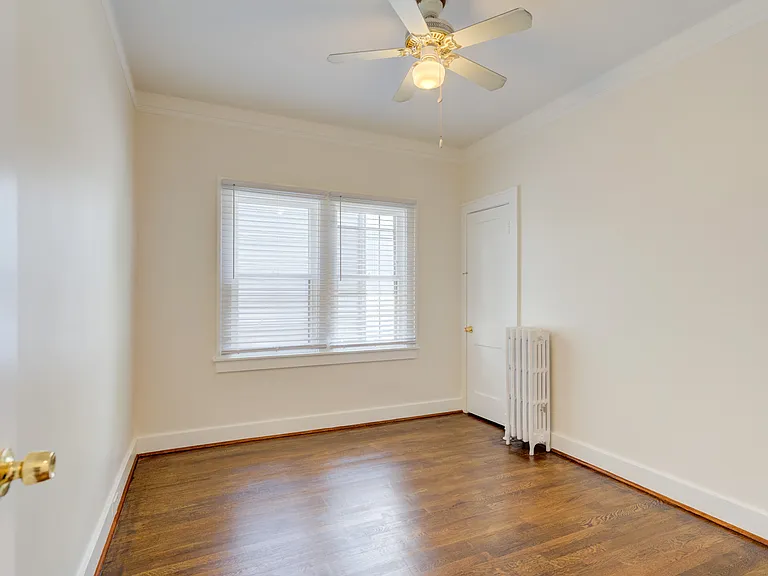 835 Allen St — Photo 23