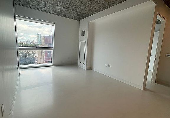 5th image of 158 E 126th St APT 614