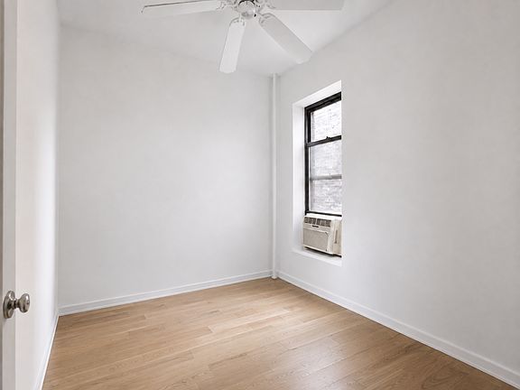 4th image of 349 W 45th St APT 5RW
