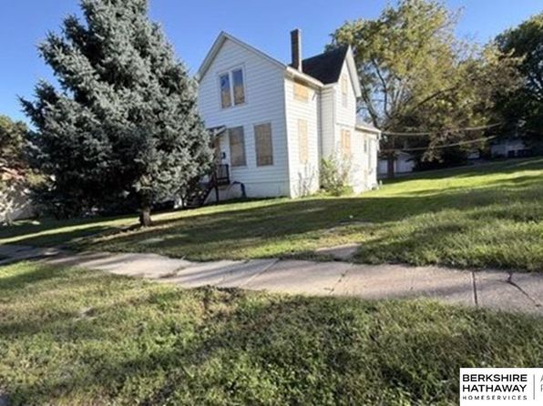 4623 Izard St