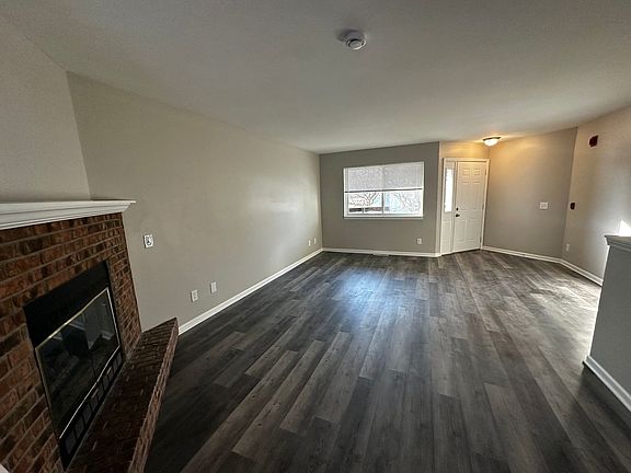 3rd image of 801-815 Jana Ln #809