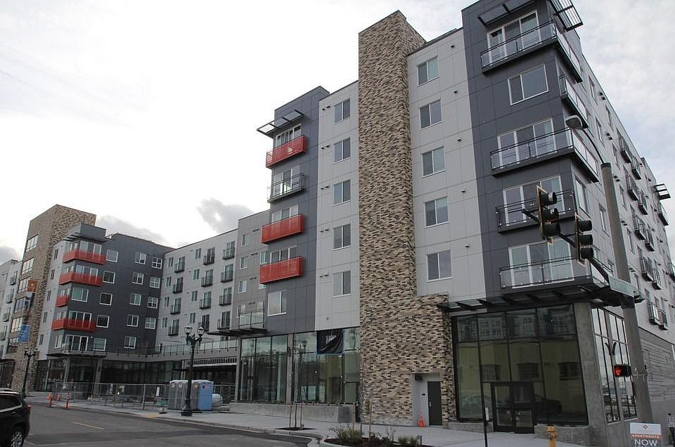 1st image of 2900 Grand Ave #9a2f5ec56