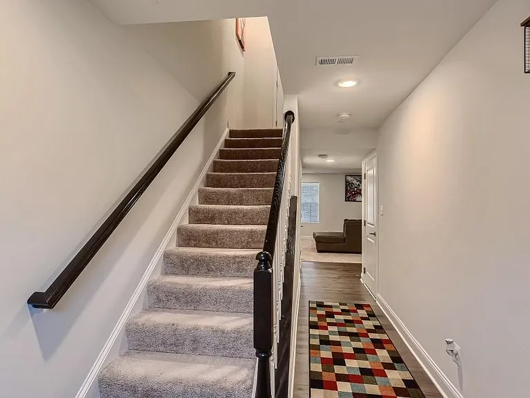 625 Heathland Trl — Photo 11