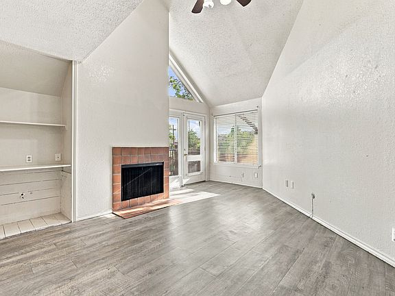 2nd image of 9803 Walnut St