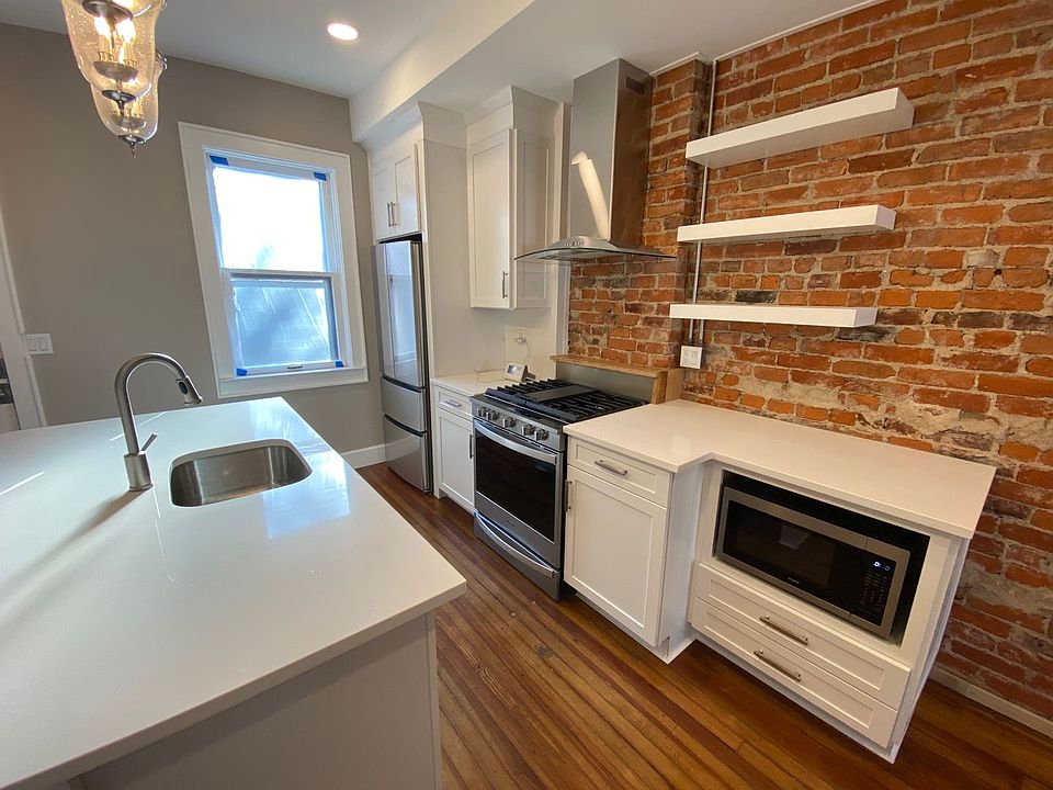 1st image of 31 E 2nd Ave #18436129