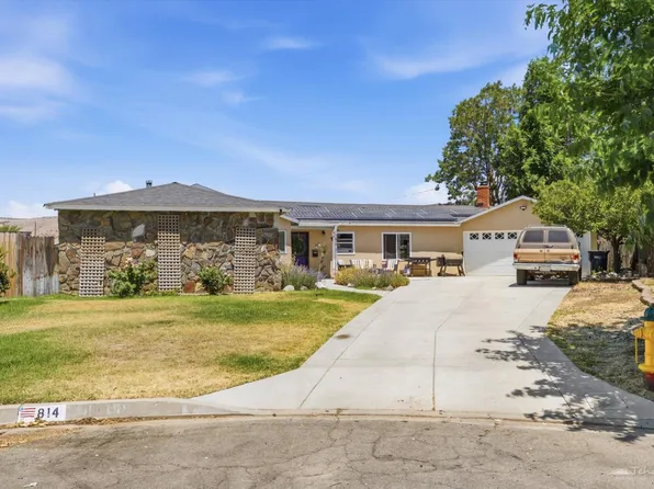 814 Bamboo Ct, Tehachapi, CA 93561