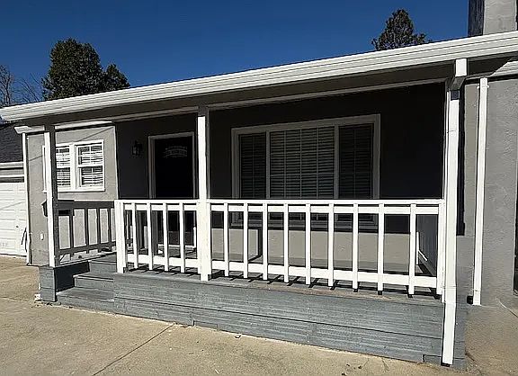 2nd image of 716 Laurel Ave #B