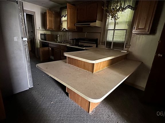 5th image of 3483 Franklin St