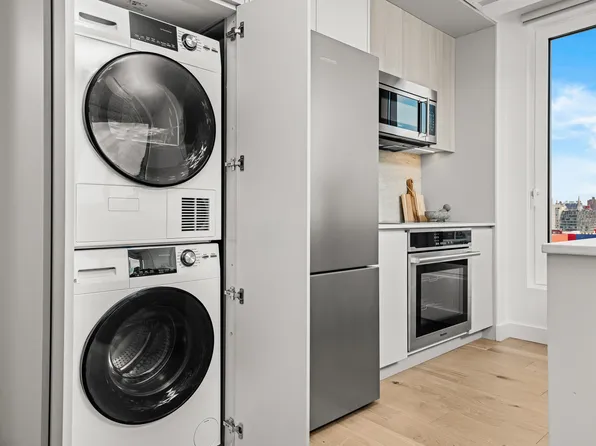 130 Second Street image 5 of 22