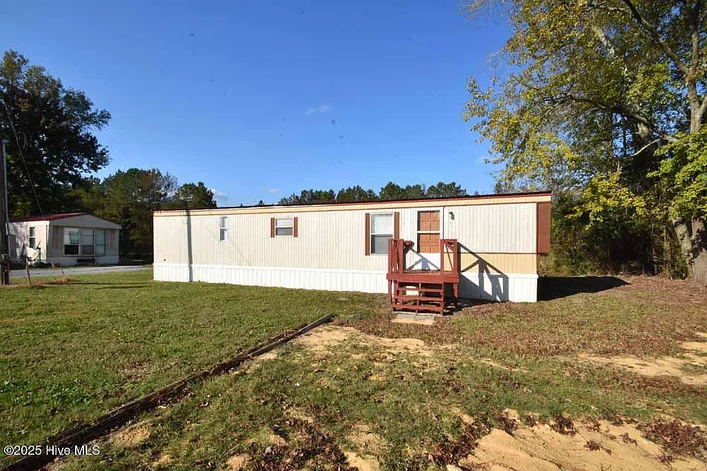 1 bed, 2.0 bath, $850 — Photo 2