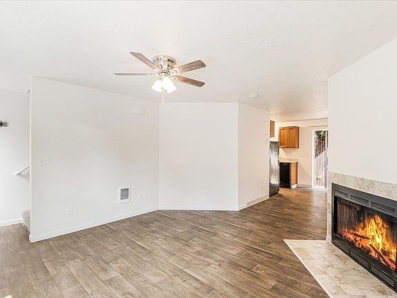5th image of 4718 NE Hazel Dell Ave #4712H