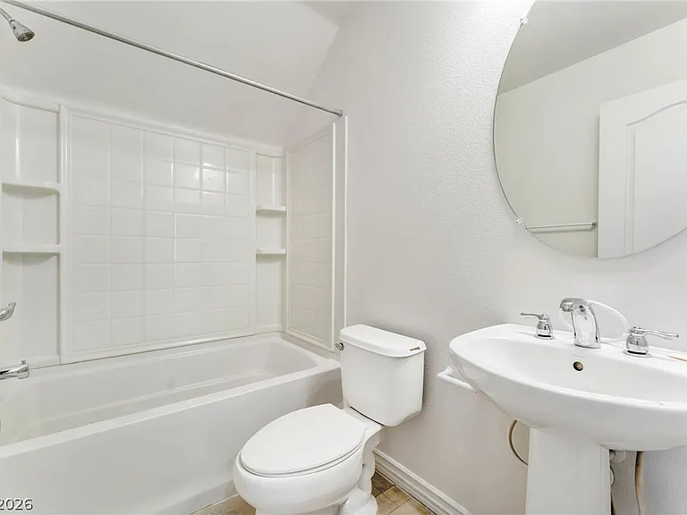 2621 Lazy Leopard Ct — Photo 12