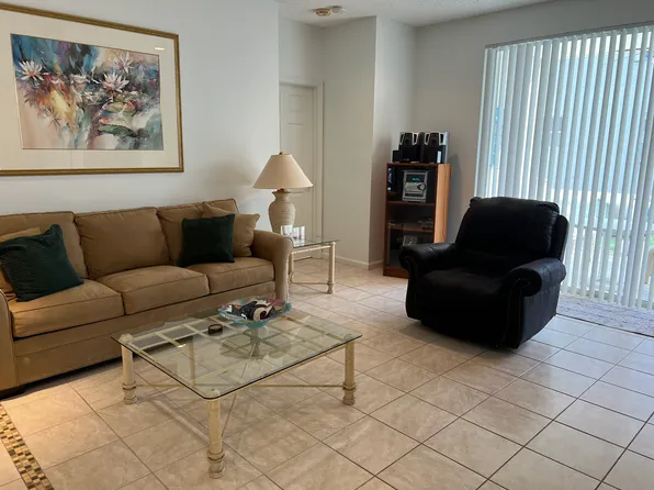 7911 Laina Ln APT 2, Boynton Beach, FL 33437