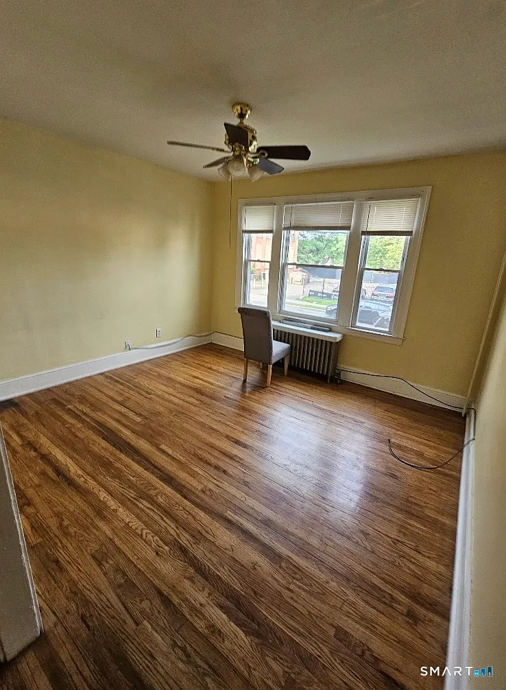 1 bed, 1.0 bath, 800 sqft, $1,295 — Photo 4