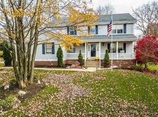 250 Seasons Dr, Wexford, PA 15090