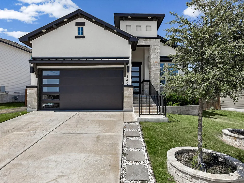 140 Caterpillar Ln