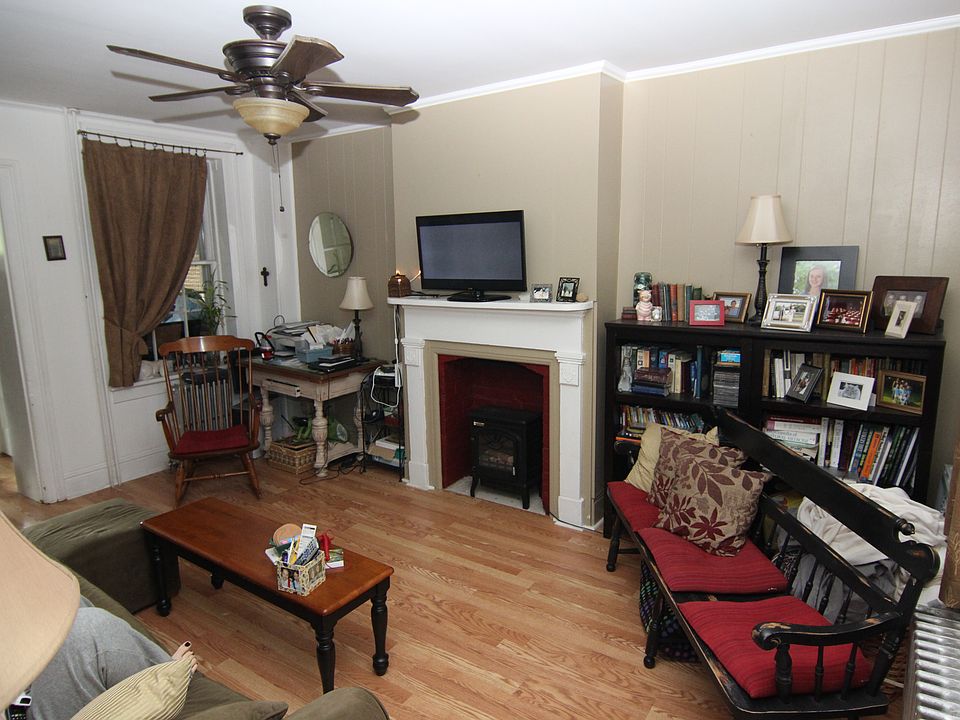 1st image of 214 Hudson St