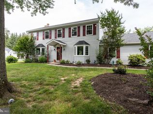 107 Viewpoint Dr, Downingtown, PA 19335