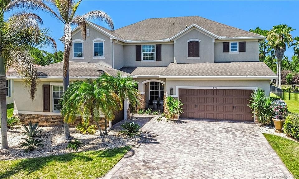 1st image of 697 SW Sun Cir