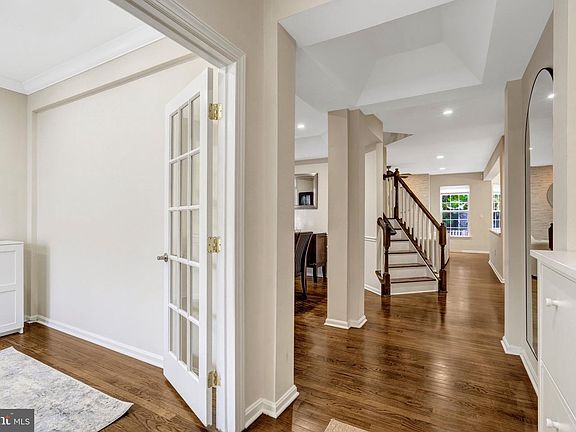 4th image of 4172 McCloskey Ct