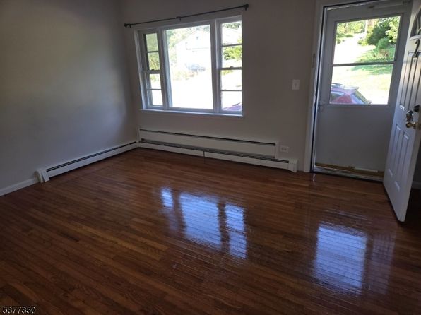 785 Warwick Tpke APT 2