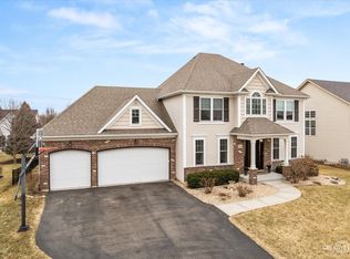 931 Patriot Pkwy, Elburn, IL 60119
