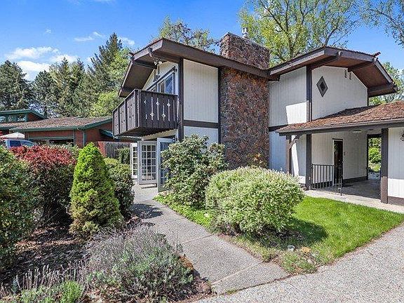 2nd image of 608 S Shoreline Dr