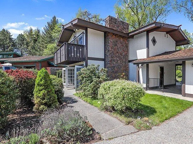 608 S Shoreline Dr — Photo 2