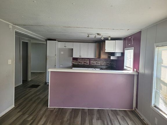 4th image of 4512 Green Palm Ln #572