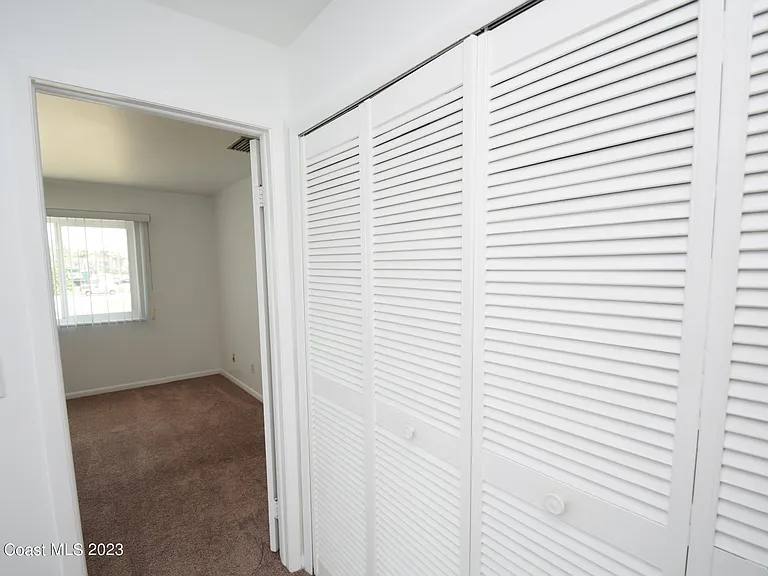 658 Atlantic Dr — Photo 43
