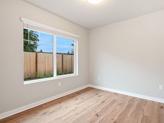 4th image of 13730 Manor Way Unit B3