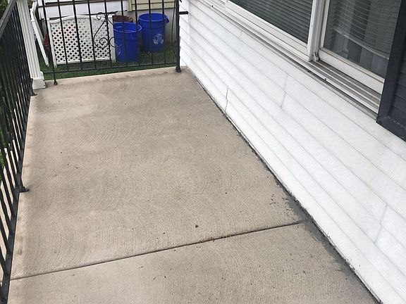 2nd image of 615 Bates St